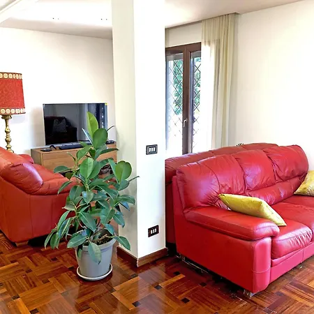 Maison Martina Pensión Ariccia